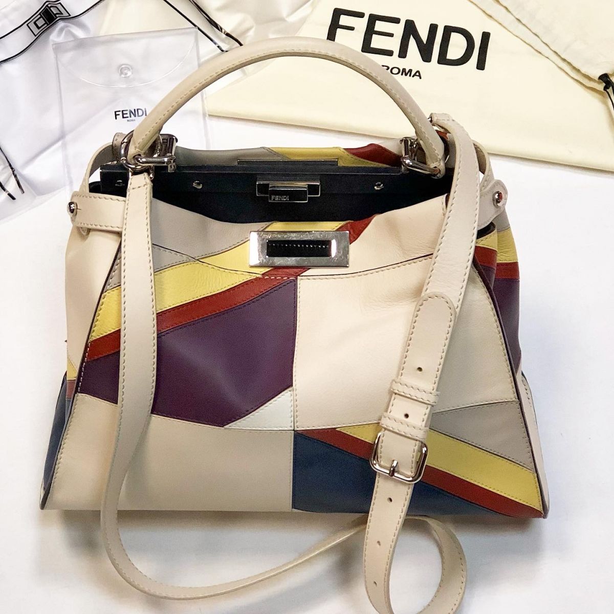 Сумка Fendi  размер 33/23 цена 84 616 руб / с пыльником / 