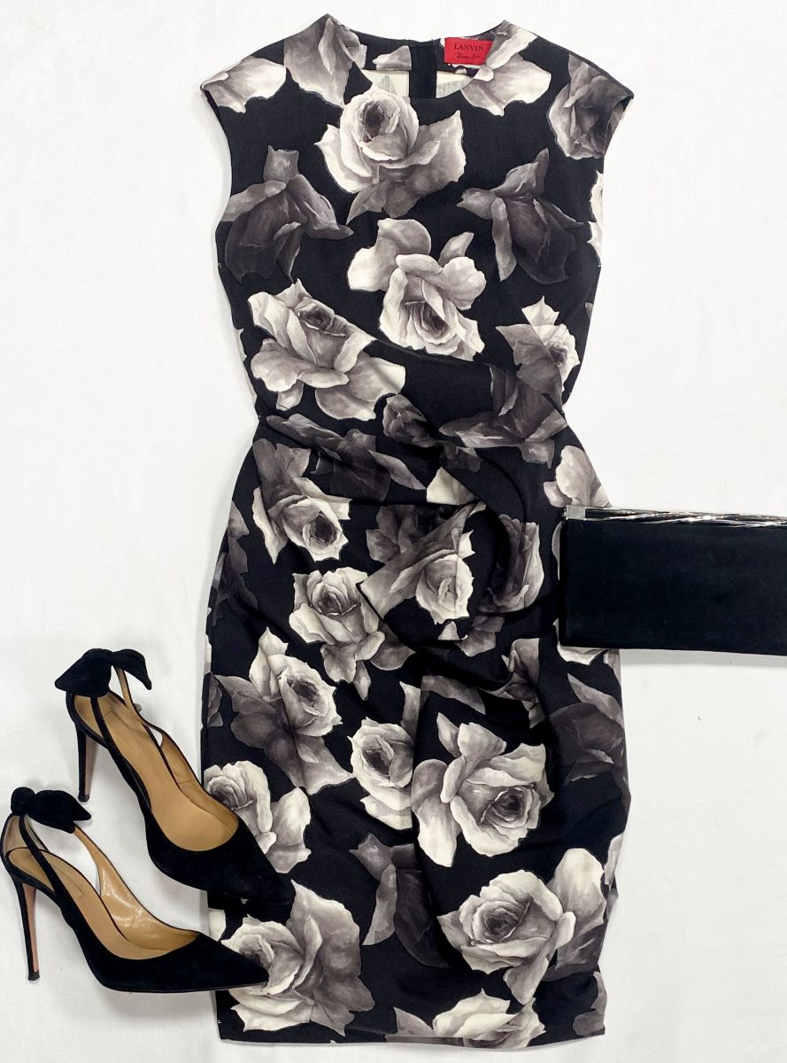 Платье Lanvin размер 38 цена 23 483 руб
Туфли Aquazzura размер 38.5 цена 15 655 руб
Клатч Ralph Lauren