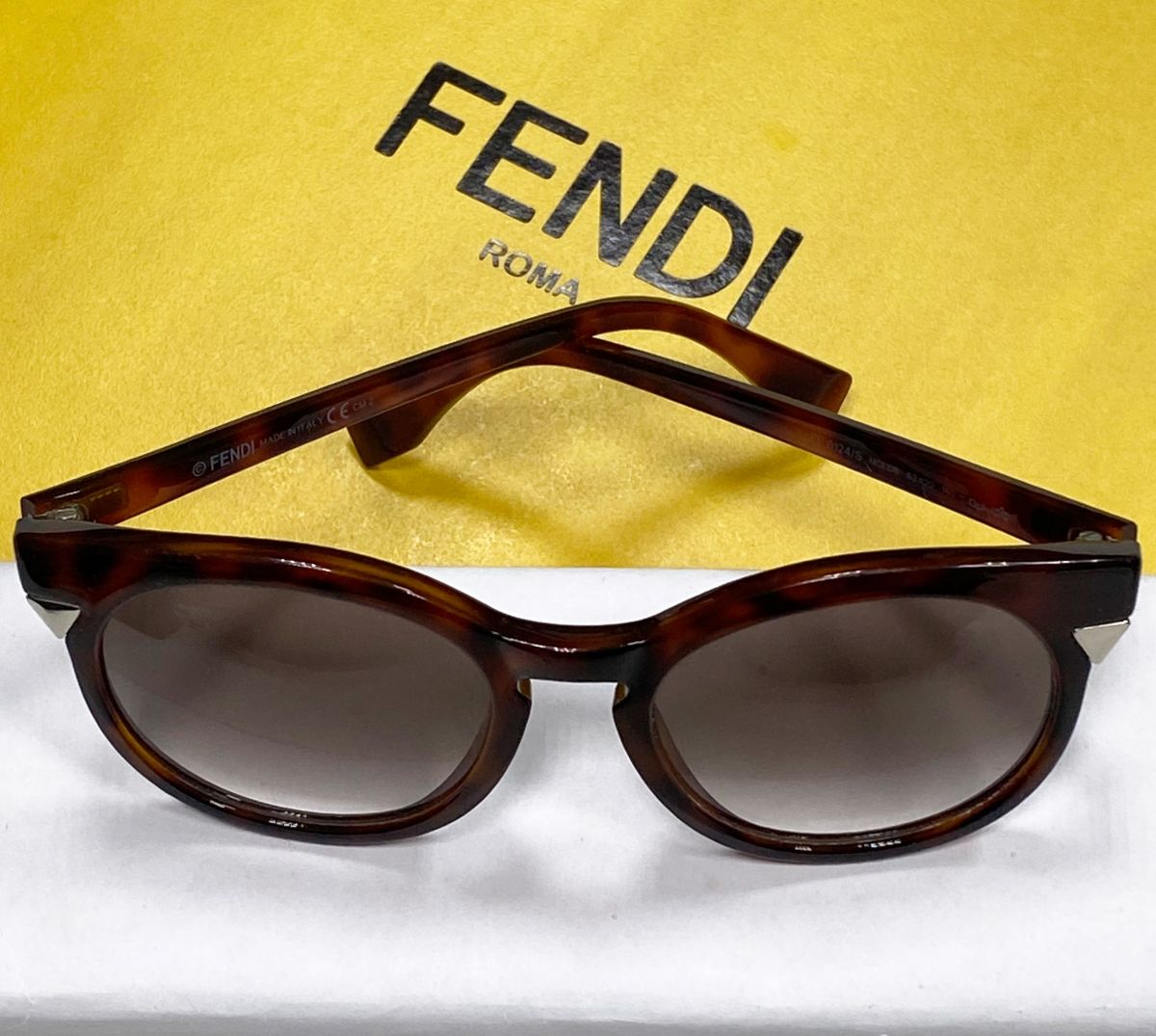 Очки Fendi цена 7 828 руб