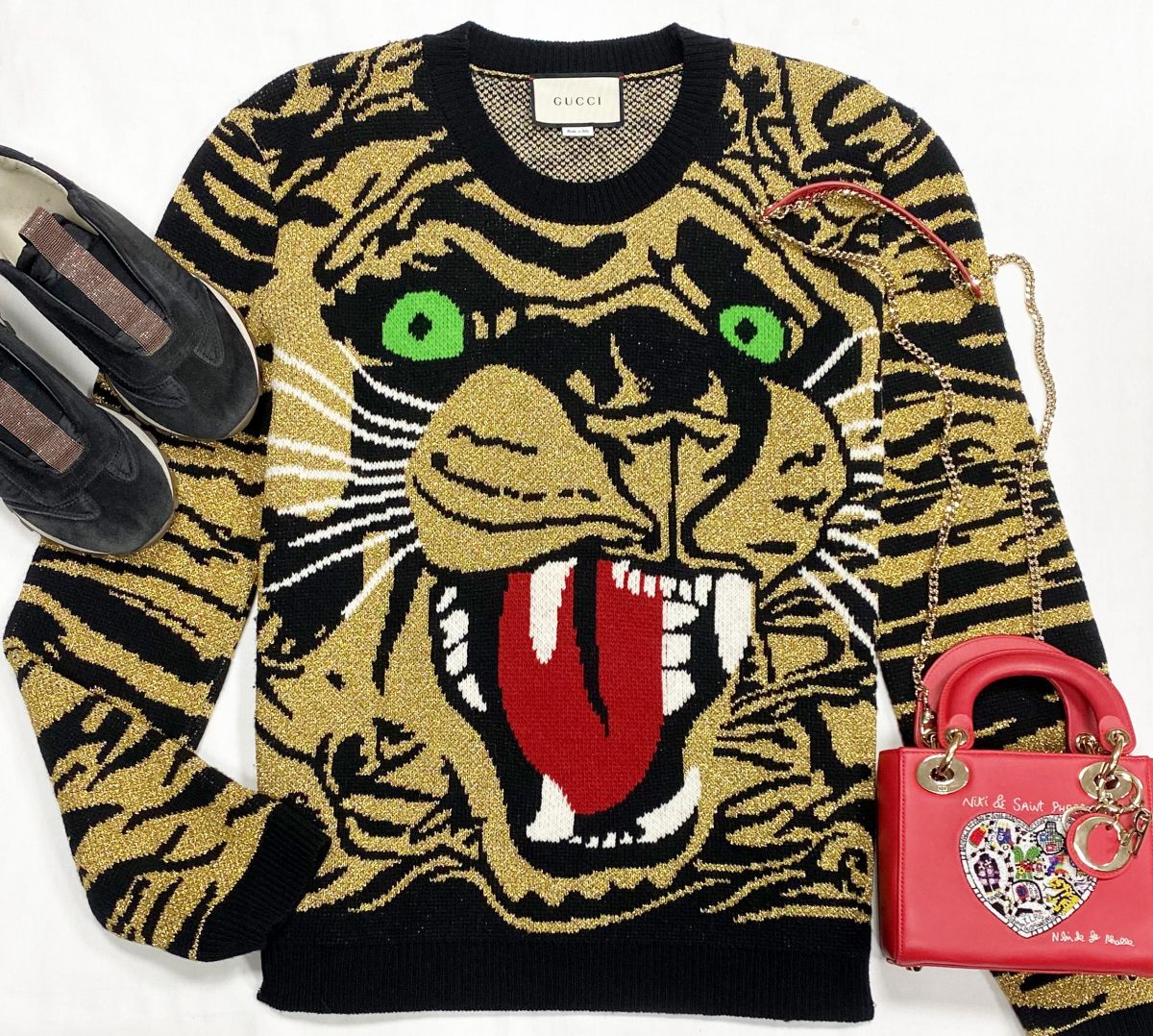 Кофта /люрекс / Gucci размер S цена 38 463 рубКроссовки Brunello Cucinelli размер 38 цена 30 770 рубСумка Dior
