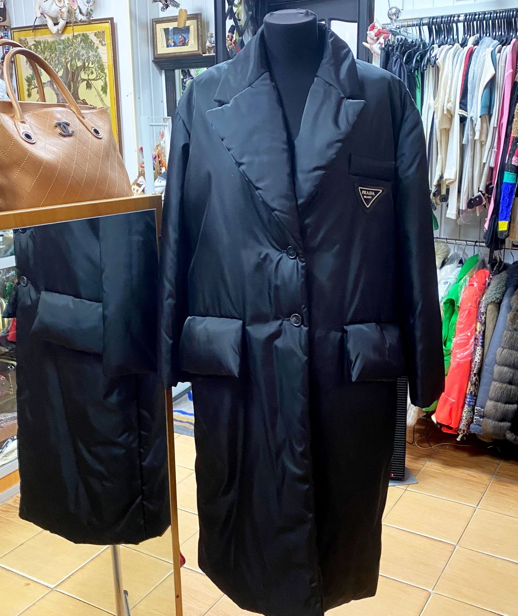 Пуховик Prada размер 44 цена 125 240 руб