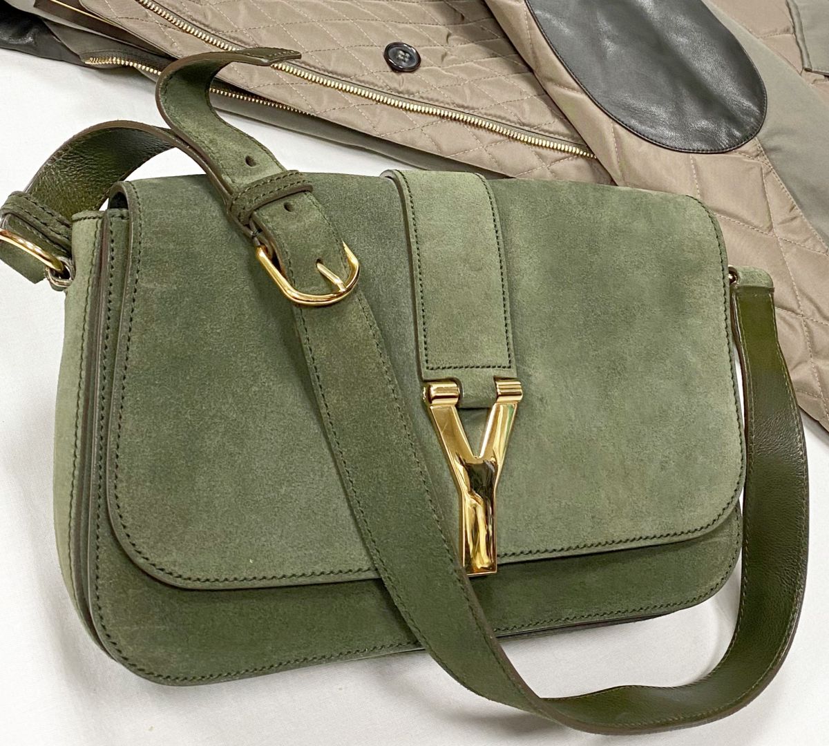 Сумка Yves Saint Laurent размер 25/15 цена 46 965 руб