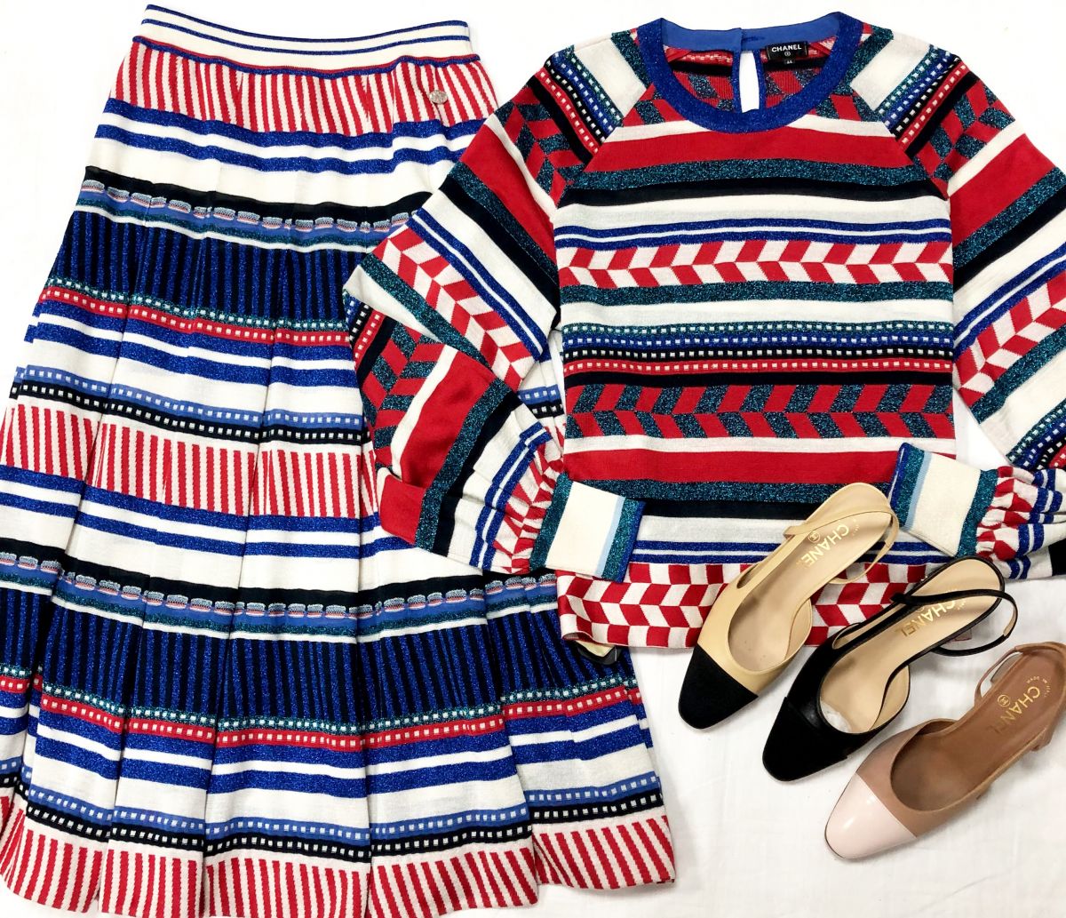 Костюм /люрекс/ Chanel размер 44 цена 78
275 руб