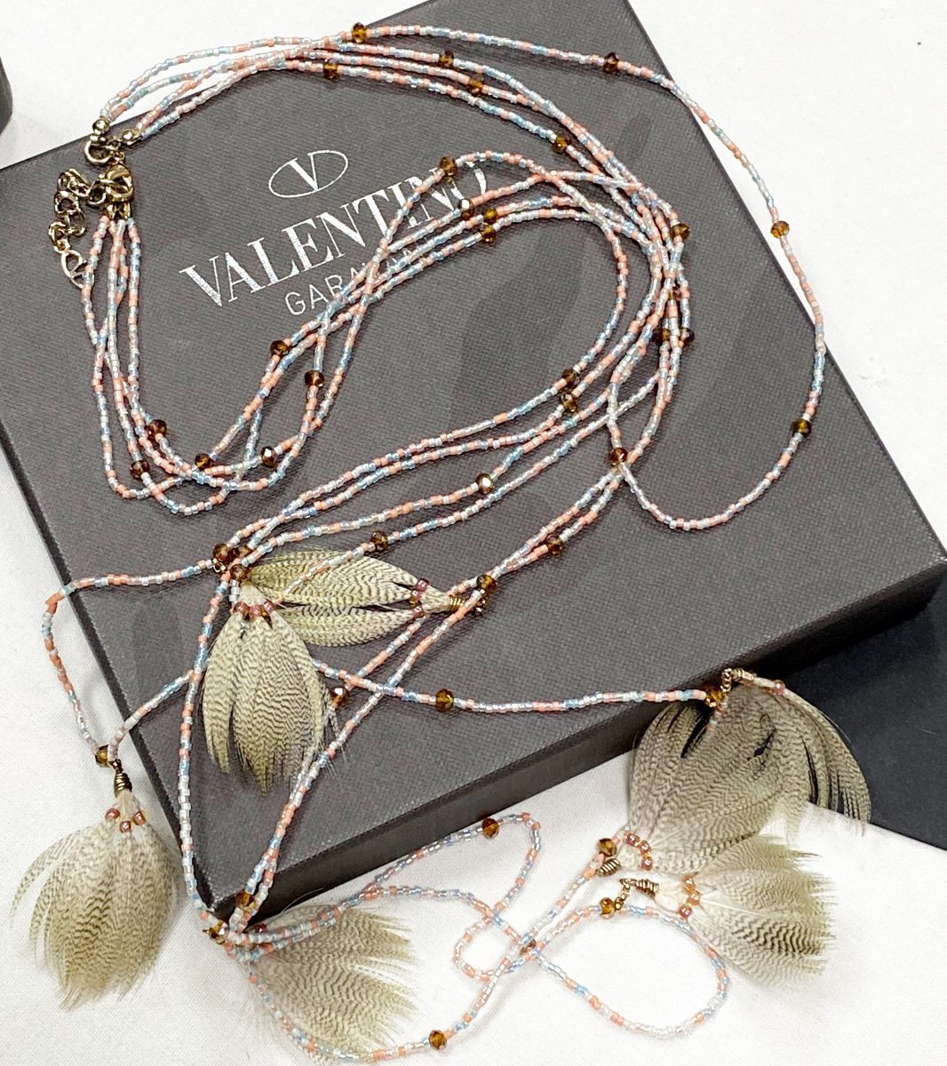 Бусы Valentino цена 9 393 руб/ в коробке/ 