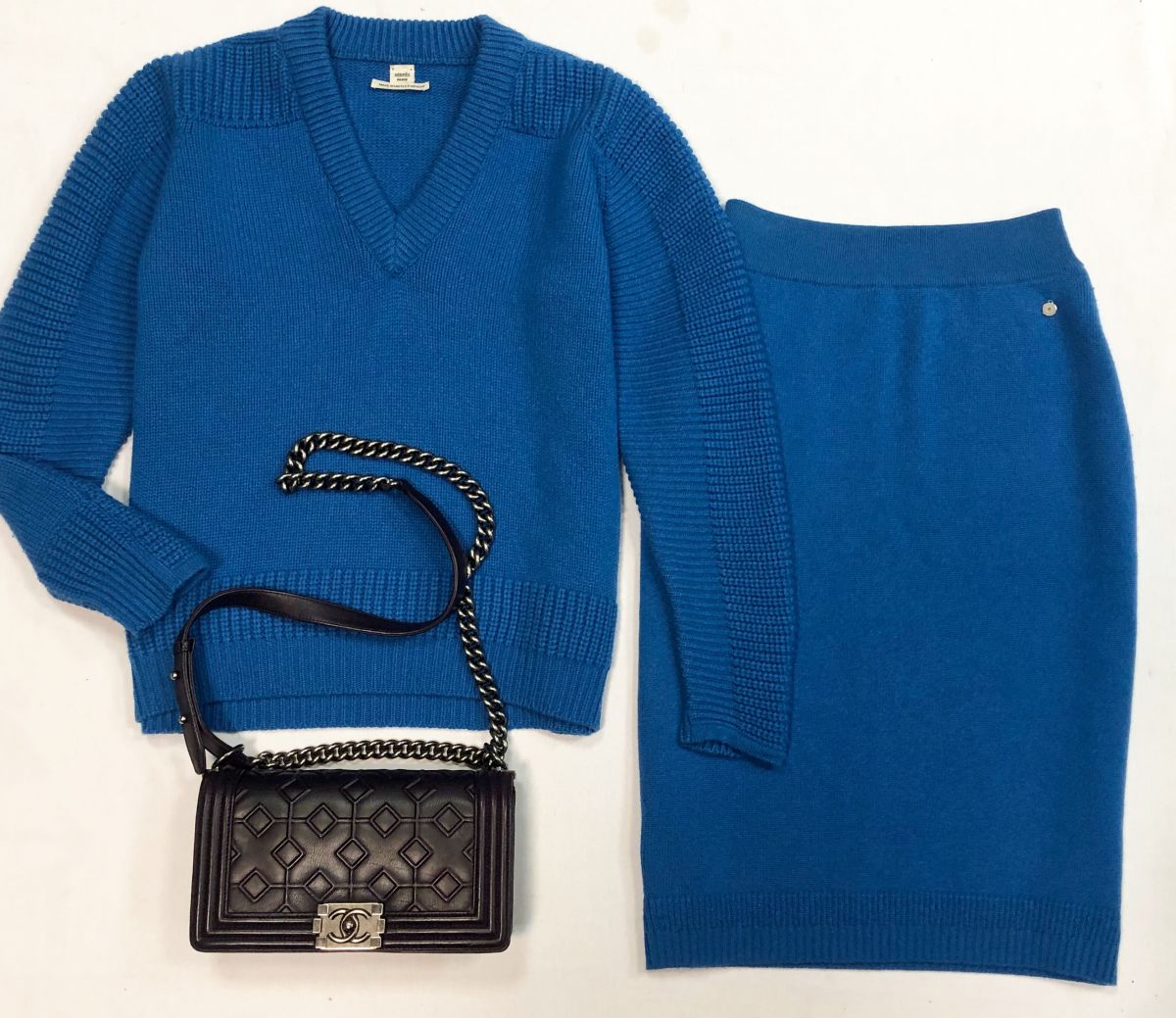 Костюм Hermes размер 38 цена 92 310 руб Сумка Chanel