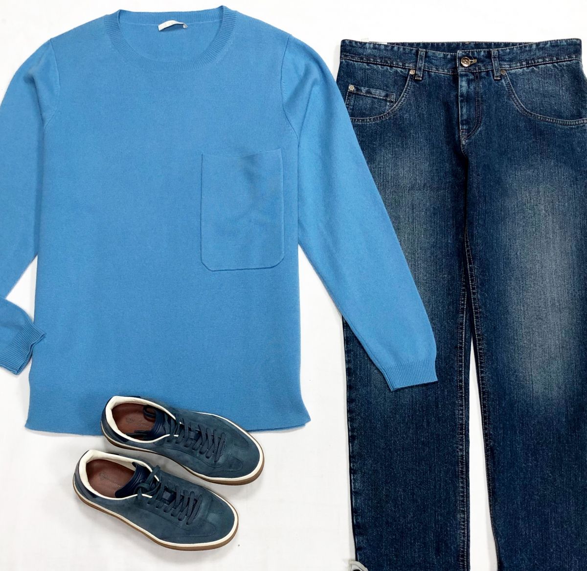 Кофта Chloe размер 42 цена 15 655 руб
Джинсы Brunello Cucinelli размер 40 цена 23 483 руб
Кеды LORO PIANA размер 36.5 цена 57 925 руб