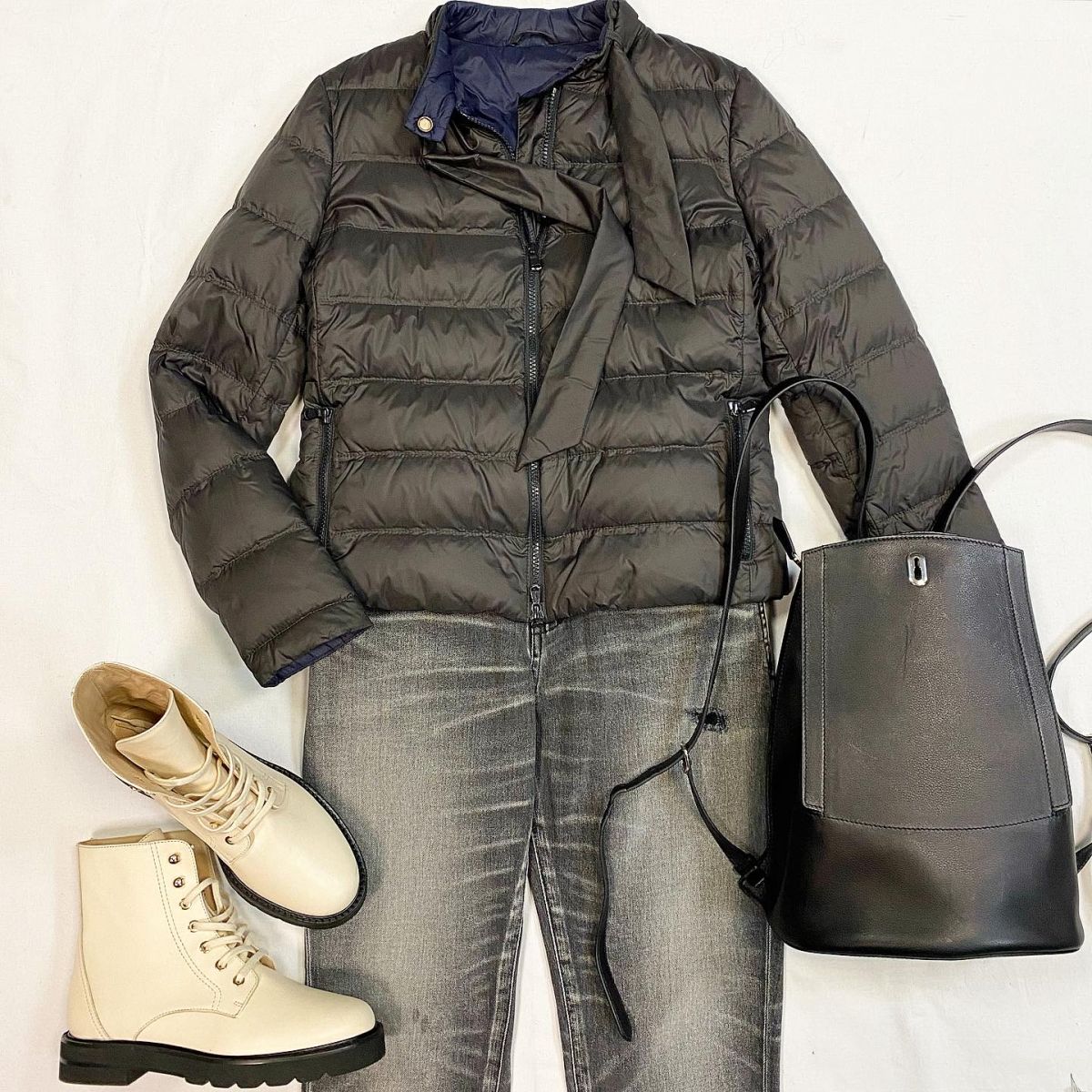 Куртка / пух / Brunello Cucinelli  размер 40 цена 23 078 рубДжинсы Saint Laurent  размер 38 цена 7 693 руб Ботинки Stuart Weitzmann размер 37 цена 23 078 руб Рюкзак Hermès 