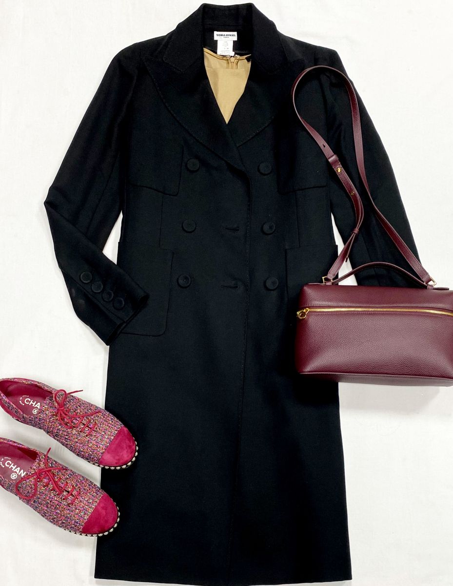 Пальто Sonia Rykiel размер 36 цена 23 483 руб
Ботинки Chanel размер 38.5 цена 78 275 руб
Сумка 