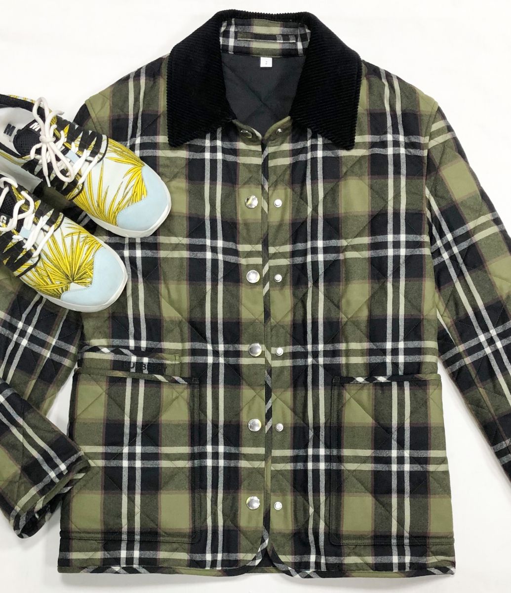 Куртка Burberry размер S цена 31 310 руб
Кроссовки MSGM размер 39 цена 10 959 руб