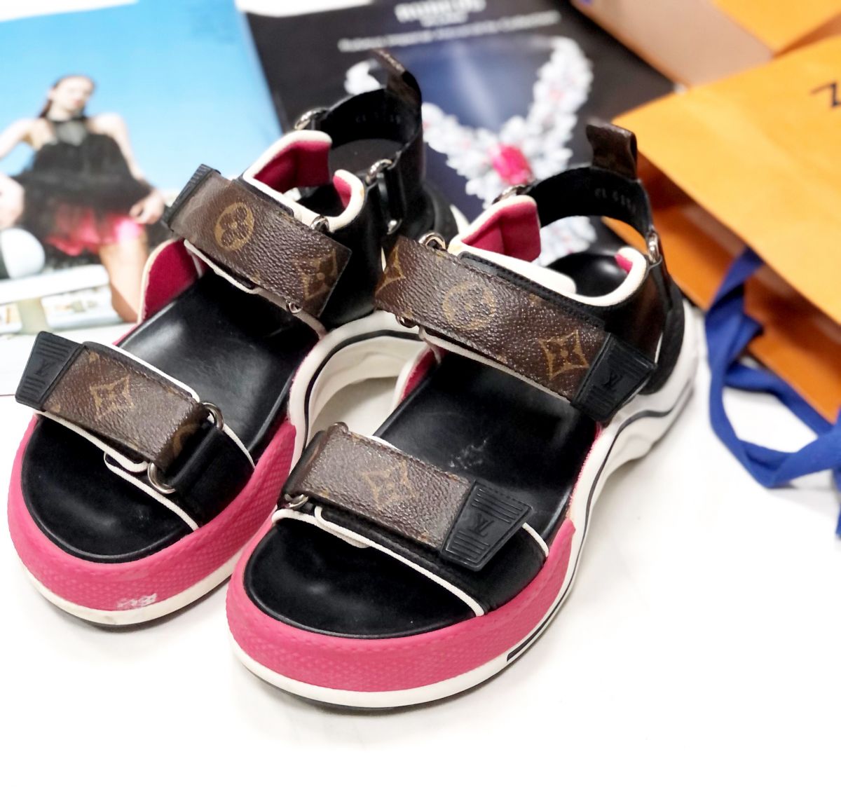 Сабо LOUIS VUITTON размер 37 цена 39 138 руб