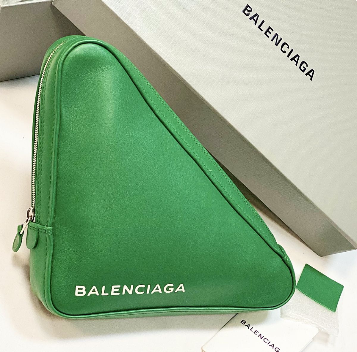 Сумка Balenciaga размер 20 цена 38 463 руб / карточка / 