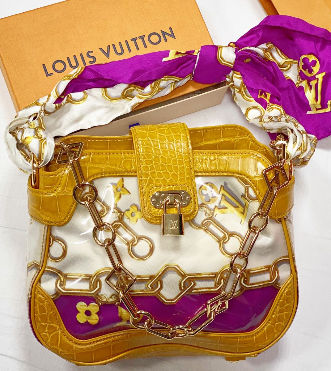 Сумка Louis Vuitton размер 25/20 цена 46 965 руб 