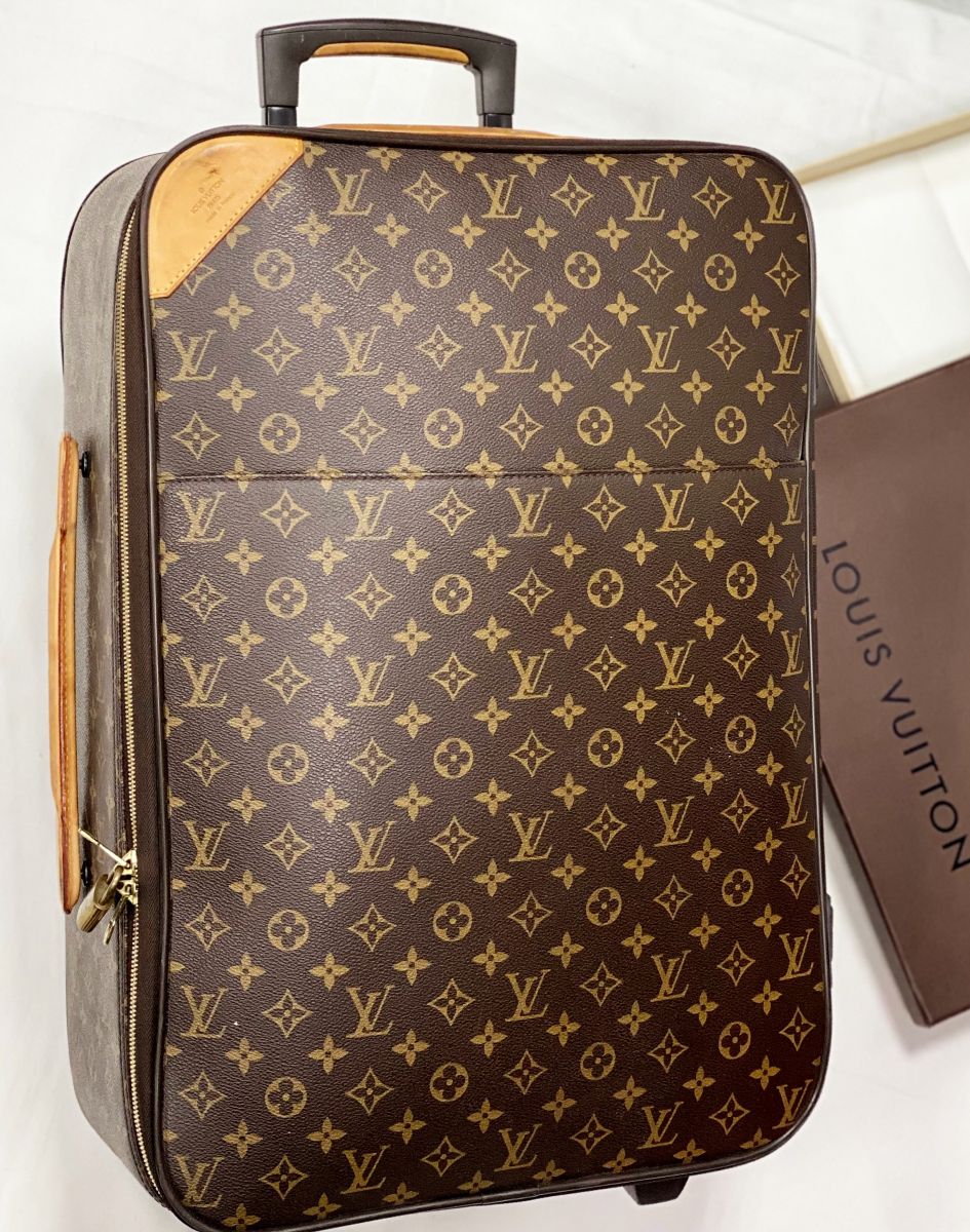 Чемодан Louis Vuitton размер 35/50 цена 86 103 руб