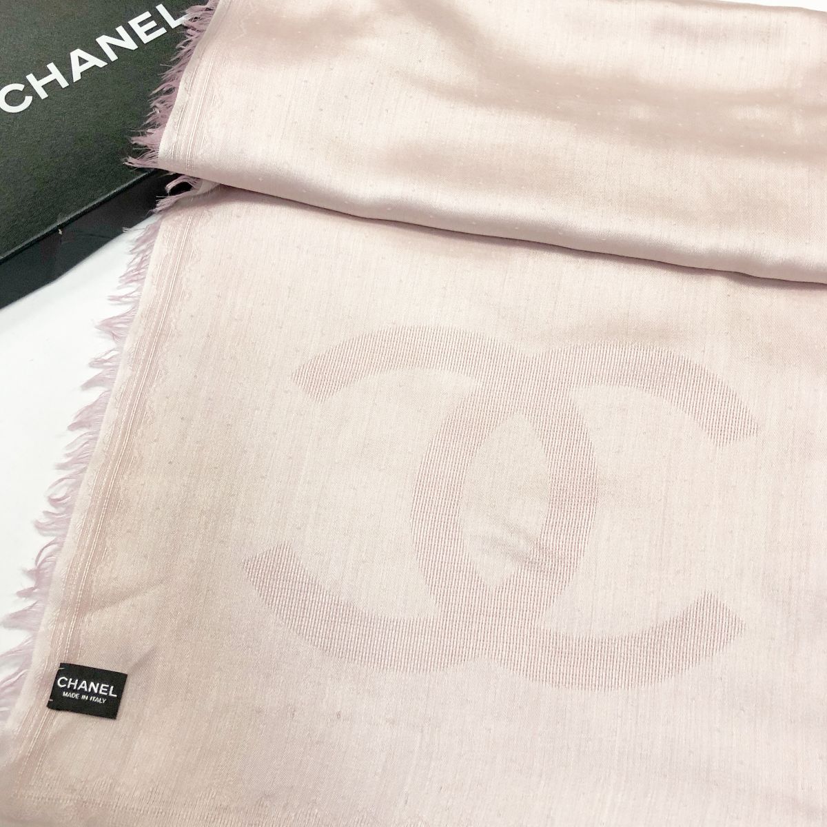 Палантин Chanel цена 18 463 руб