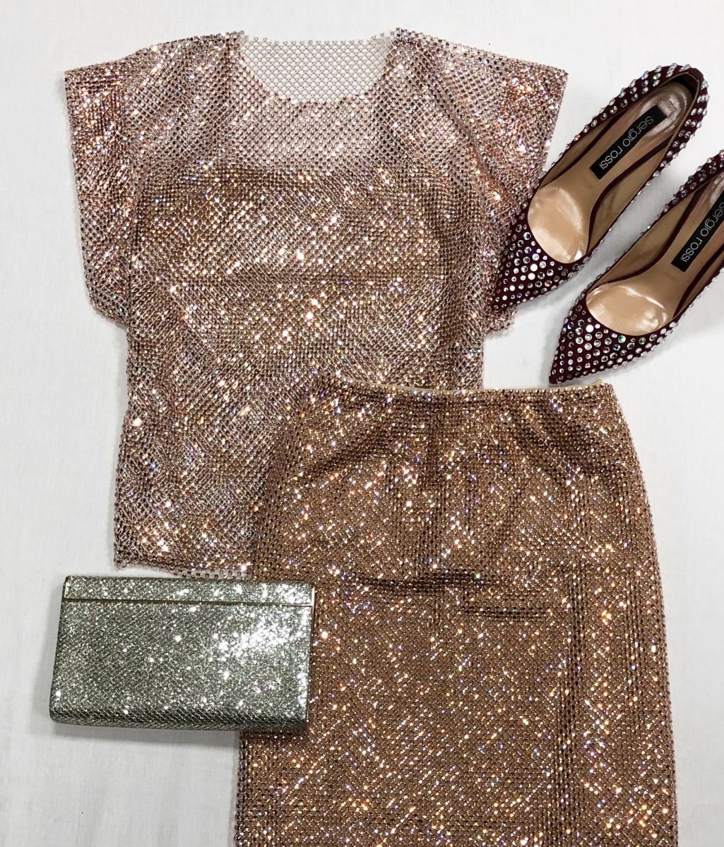 Костюм/камни/ Philosophy размер M цена 39 138 руб
Туфли Sergio Rossi размер 40.5 цена 23 483 руб
Клатч Jimmy Choo