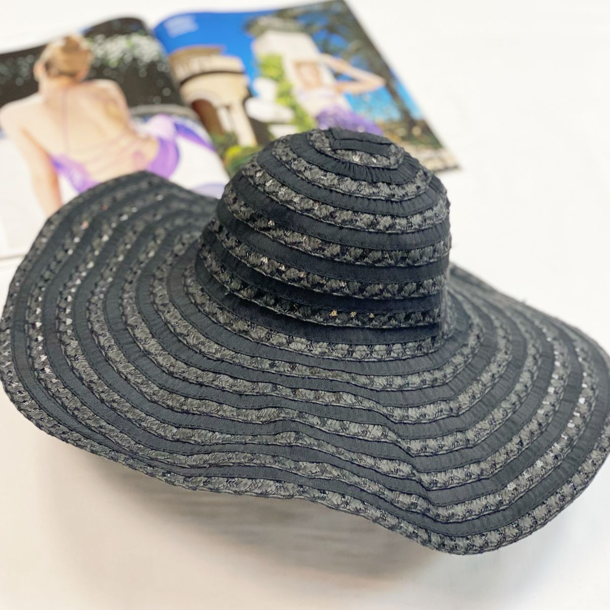 Шляпа цена 3 077 руб 