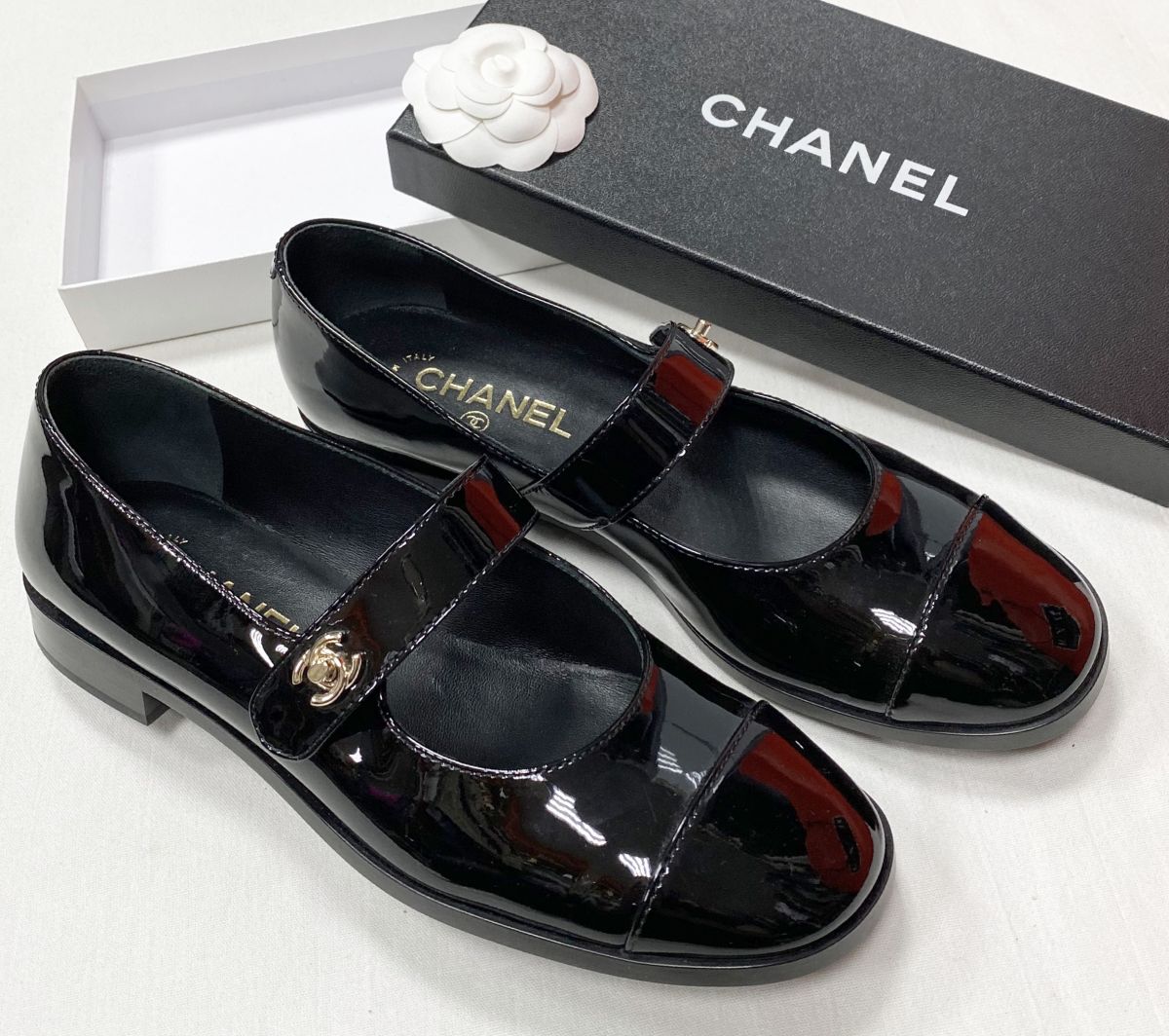 Туфли Chanel размер 39 цена 109 585 руб / новые с ценником /