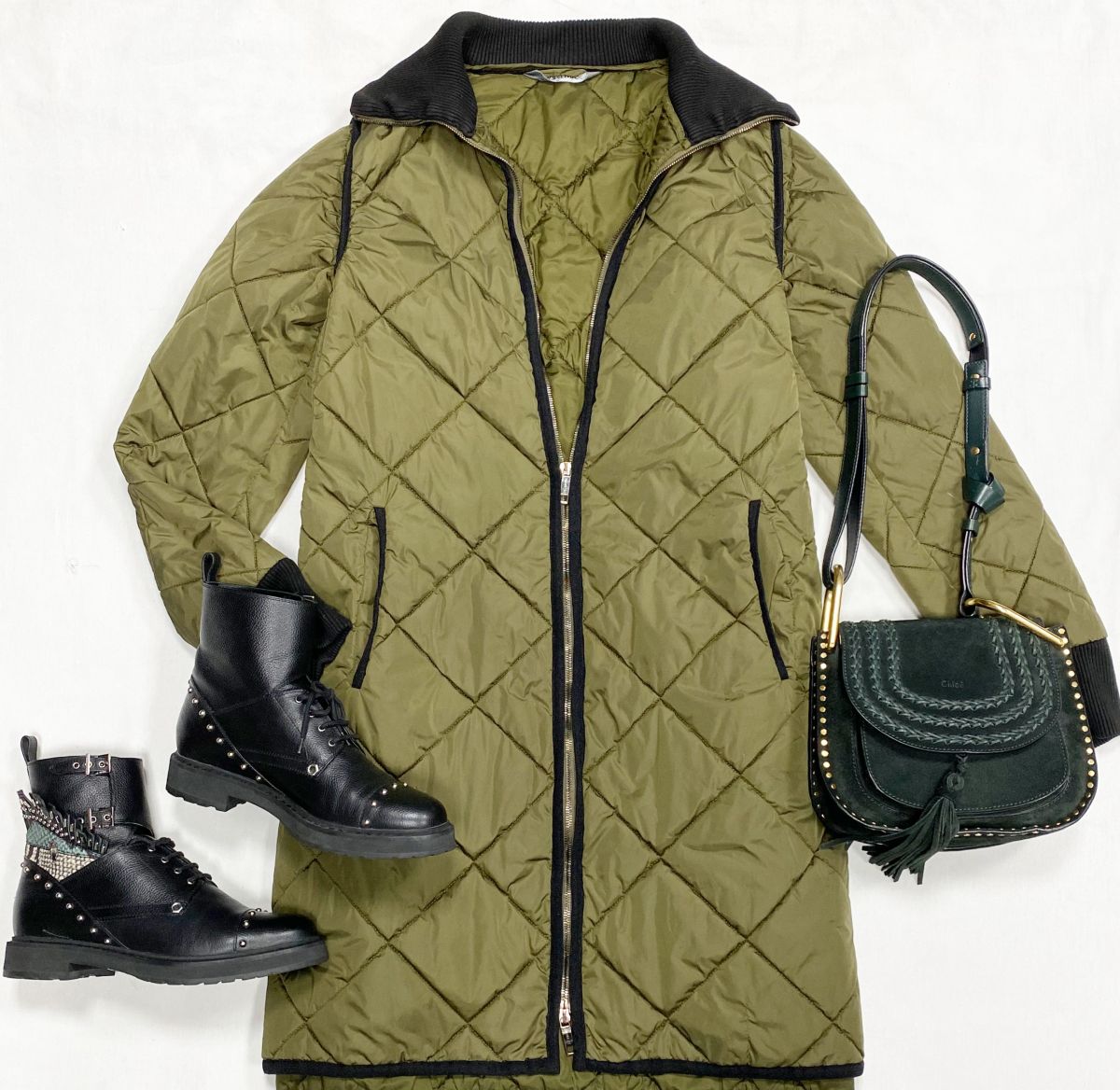 Пальто Sportmax размер 42 цена 7 693 руб
Ботинки Fendi размер 38.5 цена 23 078 руб
Сумка Chloe