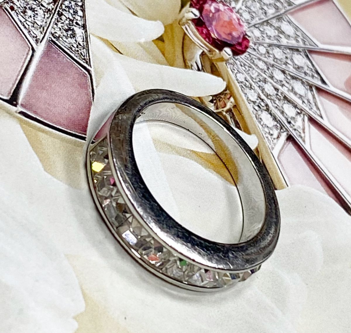 Кольцо/ камни/ Swarovski цена 4 697 руб