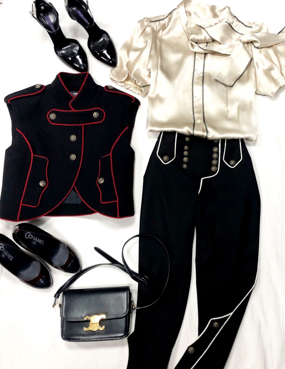 Рубашка /шелк/ DOLCE GABBANA размер 44 цена 7 828 руб Жилет DOLCE GABBANA размер 38 цена 31 314 руб Брюки DOLCE GABBANA размер 38 цена 15 655 руб Сумочка Celine