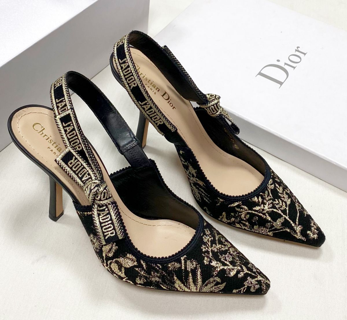 Босоножки Christian Dior размер 40 цена 46 965 руб  / новые /