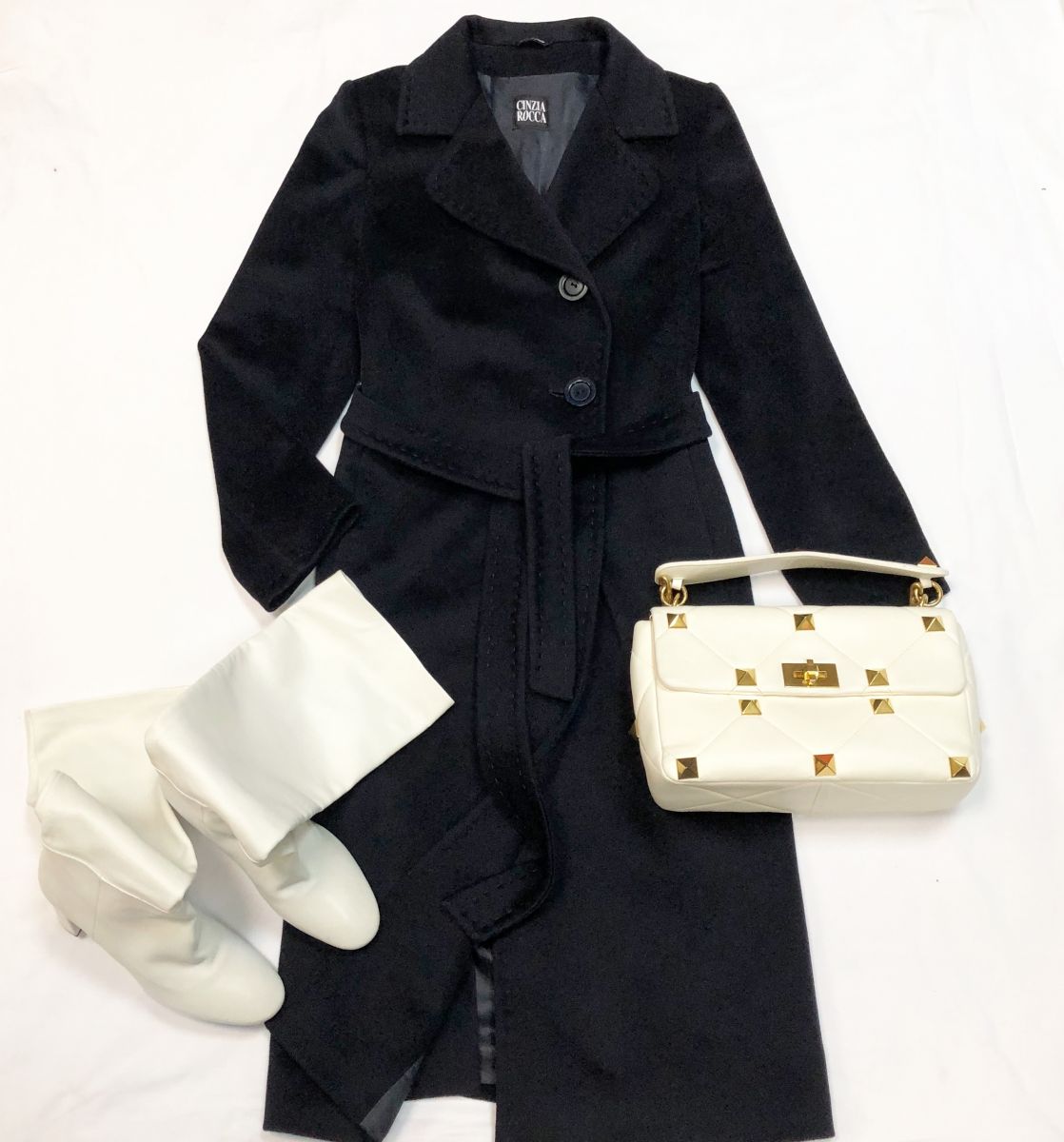 Пальто CINZIA ROCCA размер 40/44 цена 23 078 руб 
Сапоги PRADA размер 37.5 цена 27 693 
Сумка VALENTINO