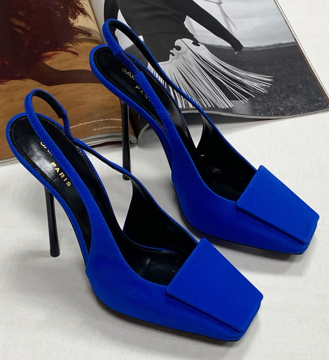 Босоножки Saint Laurent размер 37.5 цена 39 138 руб

