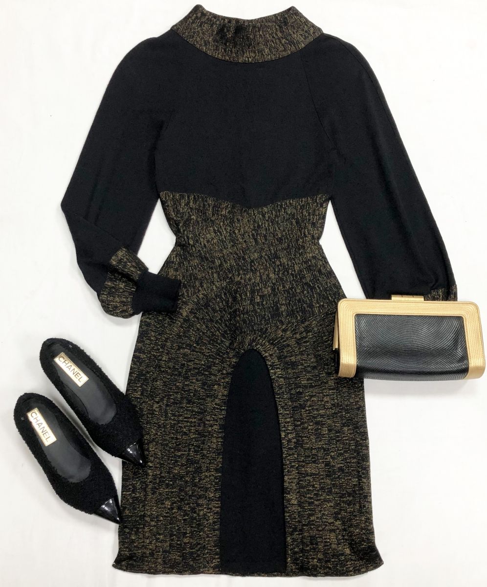 Платье/ люрекс/ Chanel размер 34 цена 62 620 руб
Туфли Chanel размер 37 цена 31 310 руб
Клатч Chanel