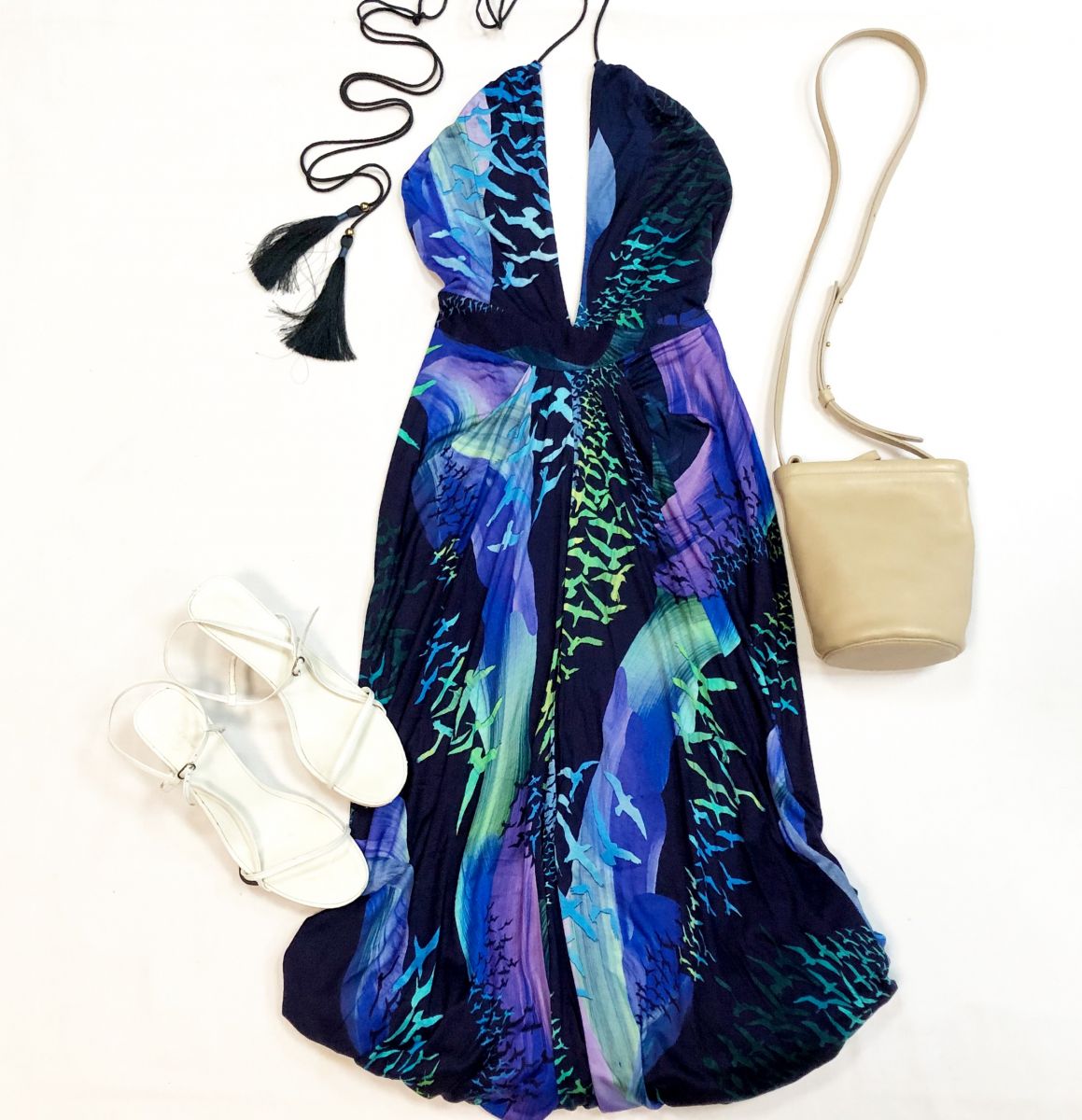 Сарафан Matthew Willimson размер 13 847 руб Босоножки The Row размер 40 цена 7 693 рубСумка MANSUR GAVRIEL