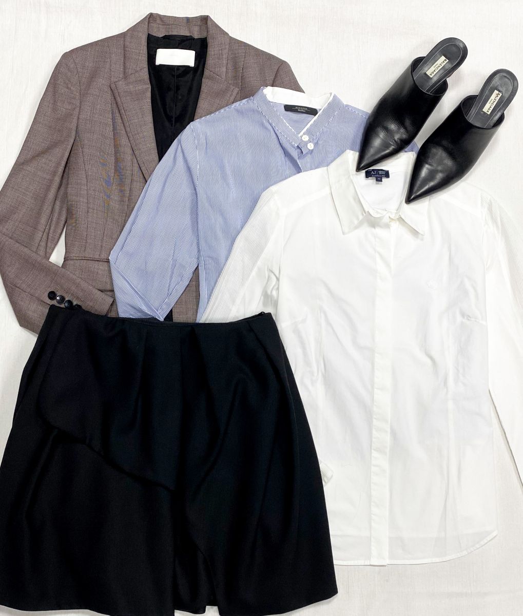 Жакет Boss размер 38 цена 7 828 руб
Рубашки  Weekend/ Max Mara/ Armani размер 42 цена 3 914 руб
Юбка Carven размер 38 цена 7 828 руб
Сабо Balenciaga размер 41 цена 23 483 руб