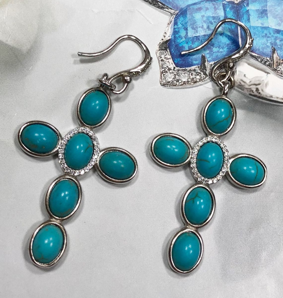 Серьги камни/ цена 6 262 руб
