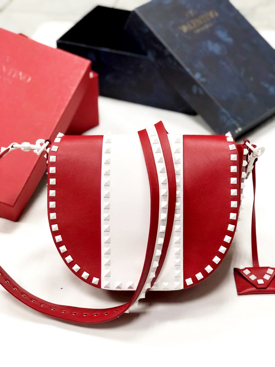 Сумка VALENTINO размер большой цена 109 585 руб