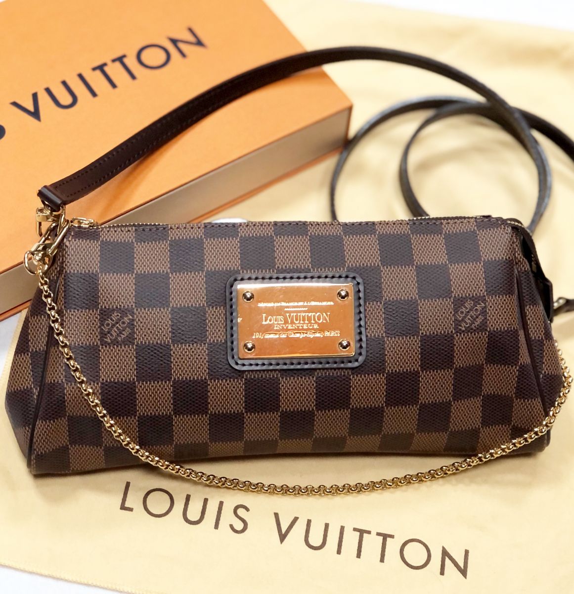 Сумочка Louis Vuitton размер 24/14 цена 39 138 руб/ в коробке/
