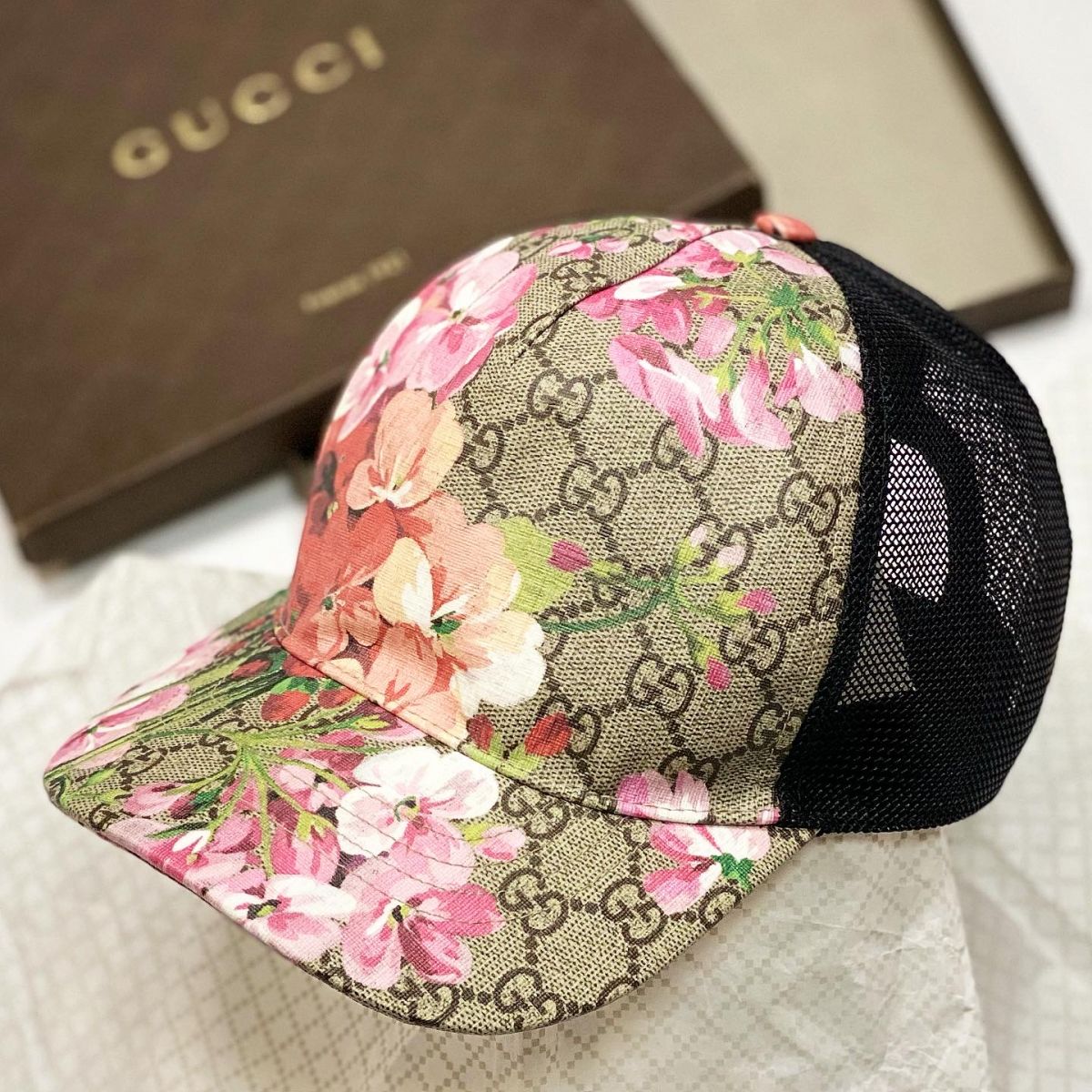 Gucci bloom cap outlet