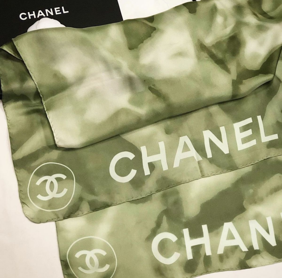 Шарф / шёлк / Chanel  размер 150/75 цена 9 231 руб