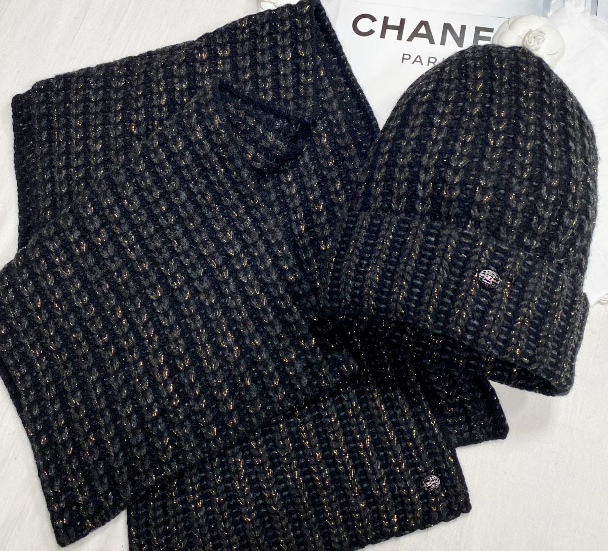 Комплект / шарф + шапка / Chanel цена 125 240 руб