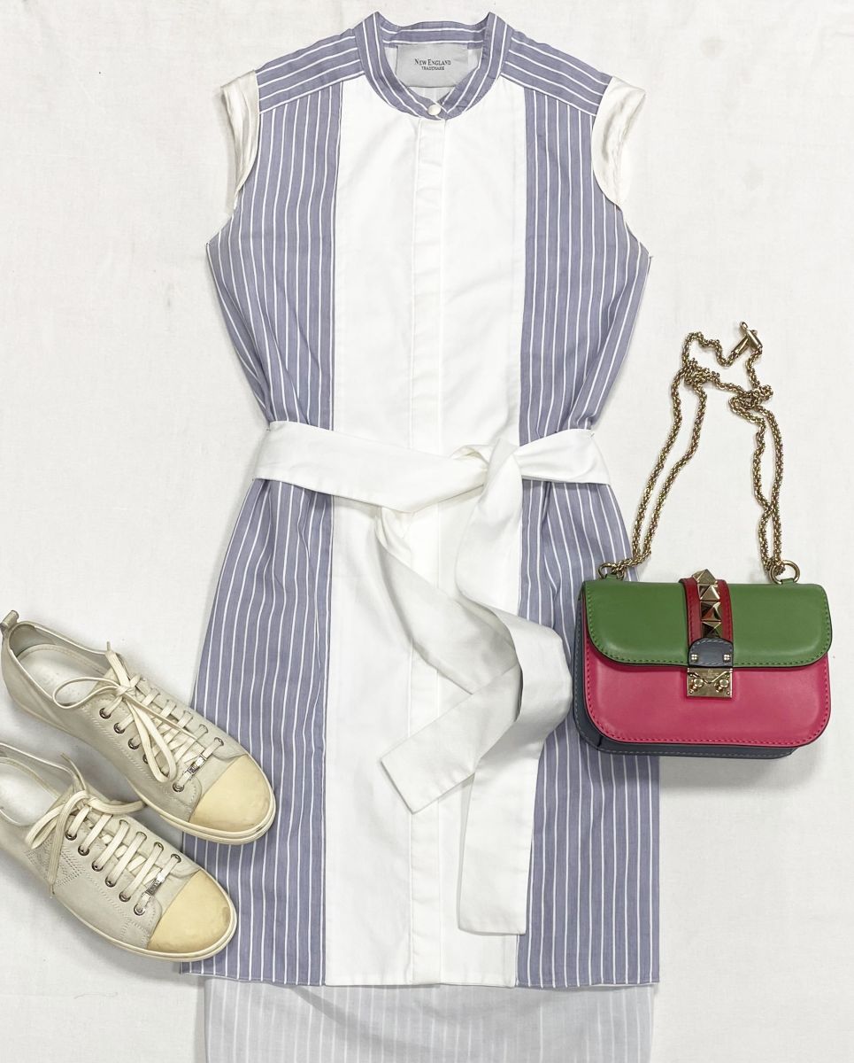 Платье-Рубашки размер 40 цена 4 697 руб
Кеды Chanel размер 39 цена 31 310 руб
Сумка Valentino 