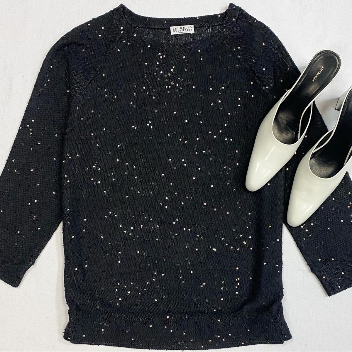 Кофта/пайетки/ BRUNELLO CUCINELLI  размер M цена 15 385 рубТуфли BALENCIAGA  размер 38.5 цена 15 385 руб