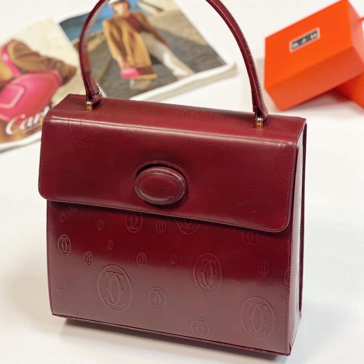 Сумка Cartier размер 25/22 цена 30 770 руб 