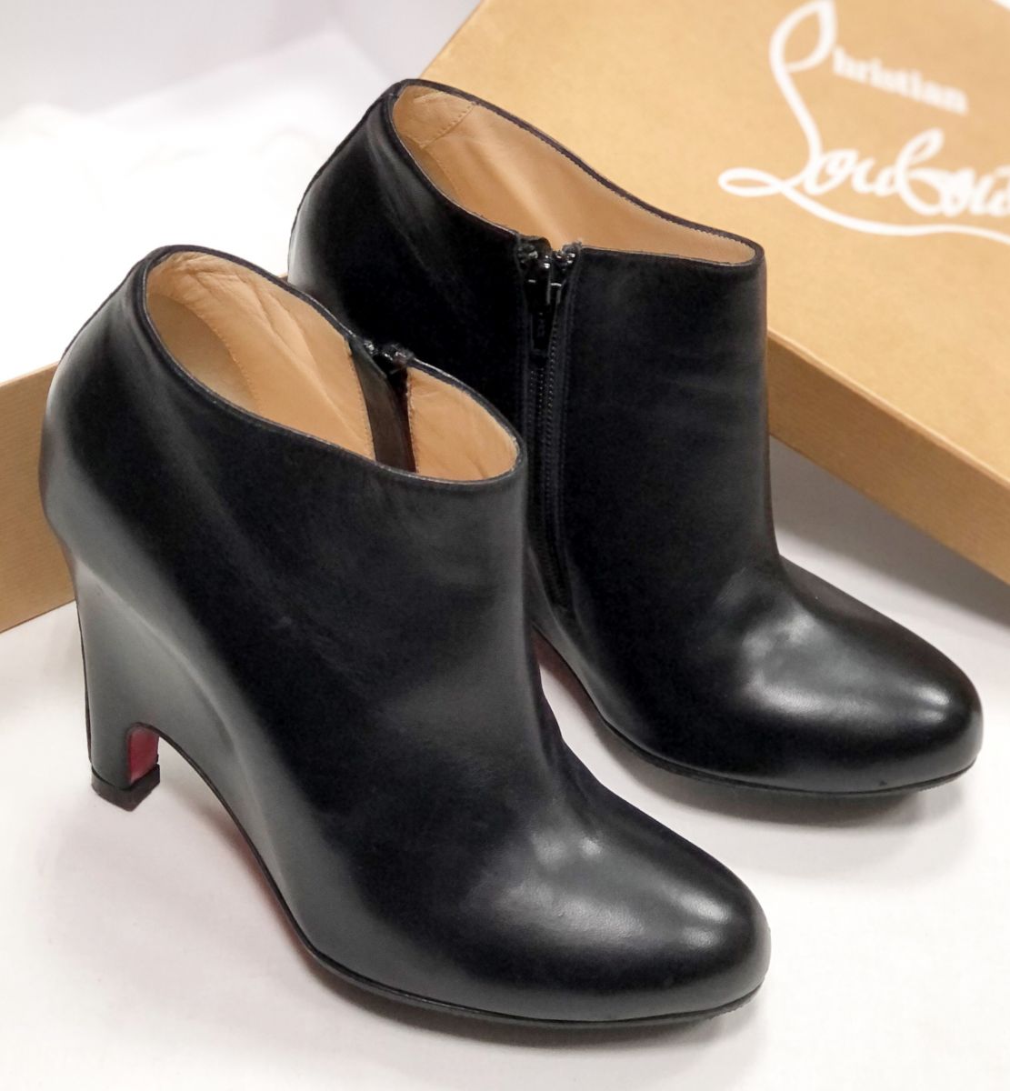 Ботильоны LOUBOUTIN размер 38.5 цена 9 393 руб