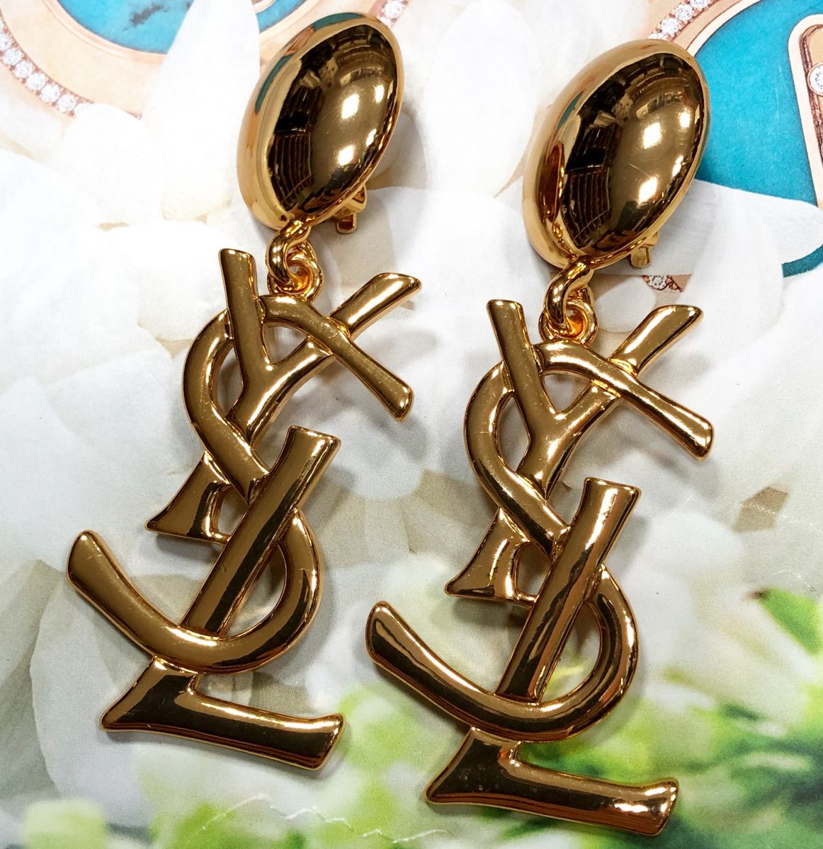 Клипсы Ysl цена 23 483 руб
