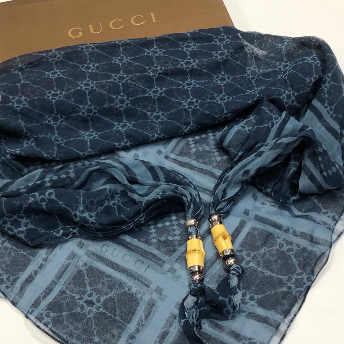 Косынка-платок GUCCI цена 7 693 руб 