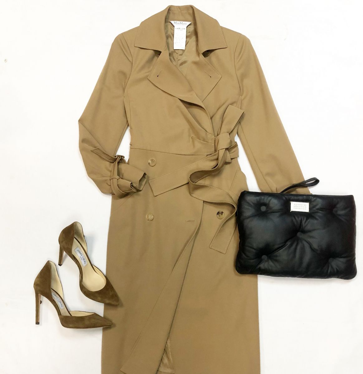 Плащ Max Mara размер 36 цена 30 770 рубТуфли Jimmy Choo размер 38.5 цена 15 385 рубКлатч Maison Martin Margiela