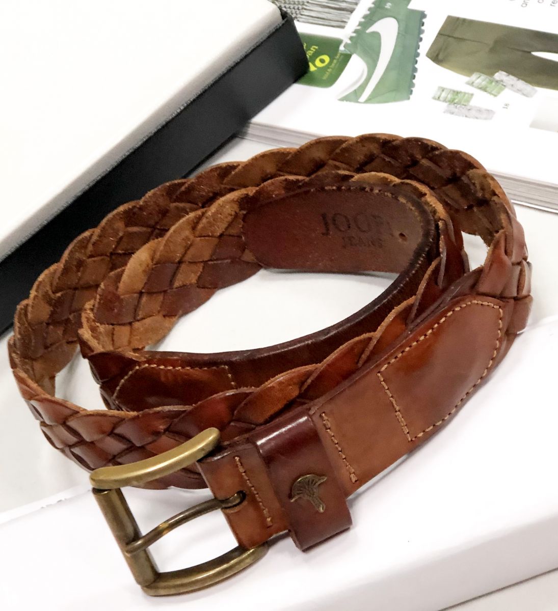 Ремень Joop размер 90 цена 3 131 руб


