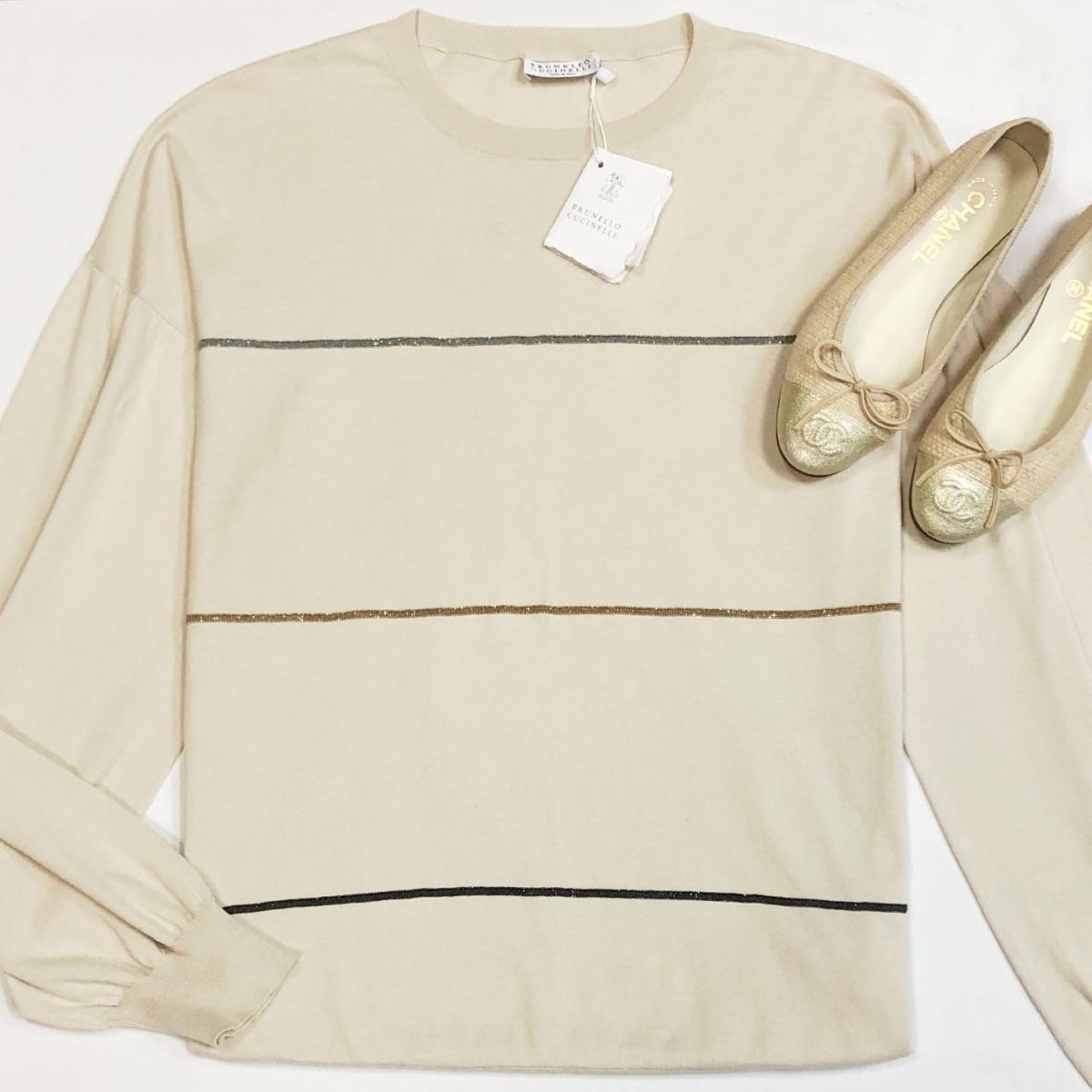 Кофта/манили/ Brunello Cucinelli размер M цена 30 770 рубБалетки Chanel размер 35 цена 23 078 руб