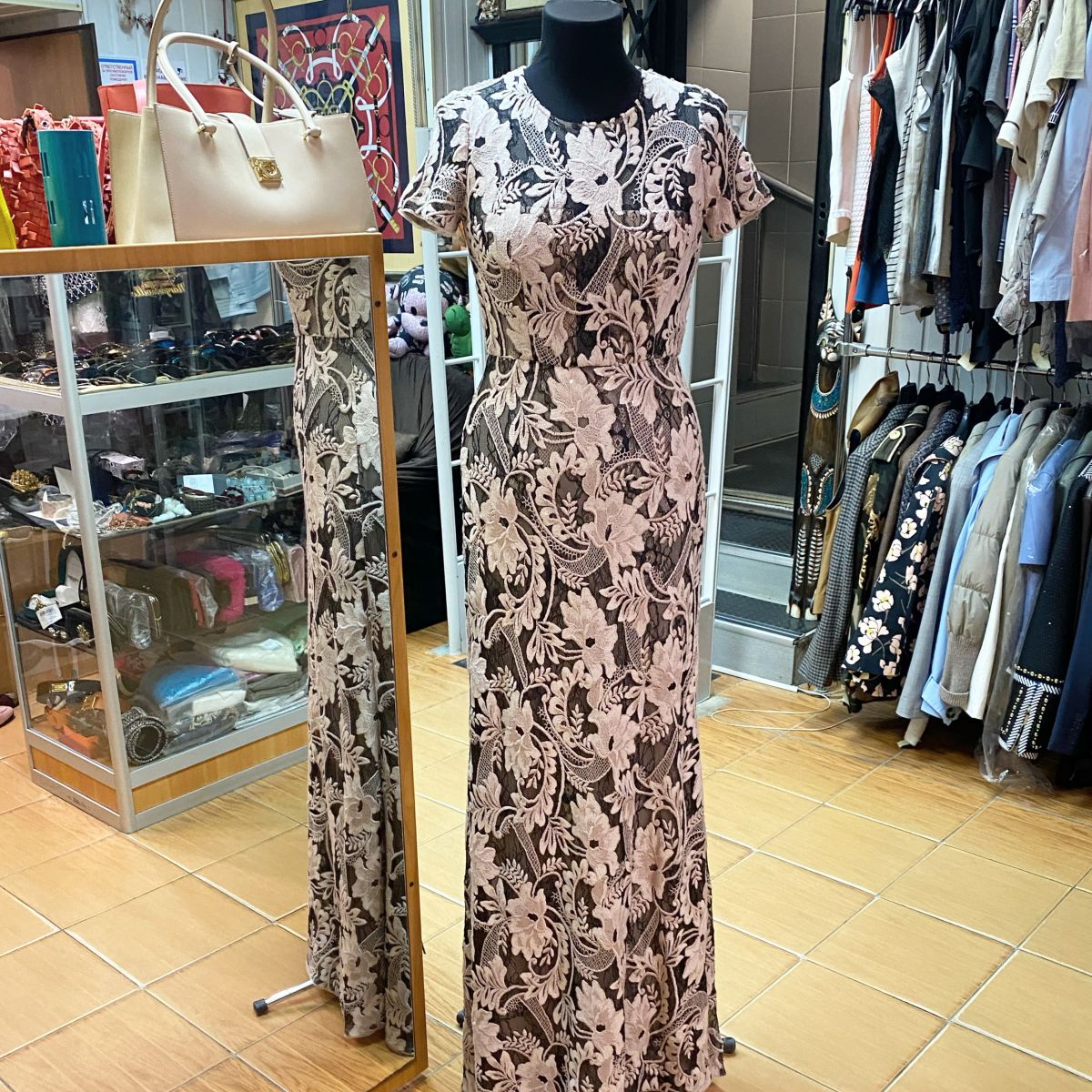Платье/пайетки/ BCBG размер 02 цена 6 154 руб 