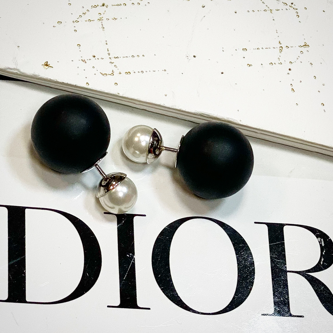 Пусеты Christian Dior цена 12 308 руб 