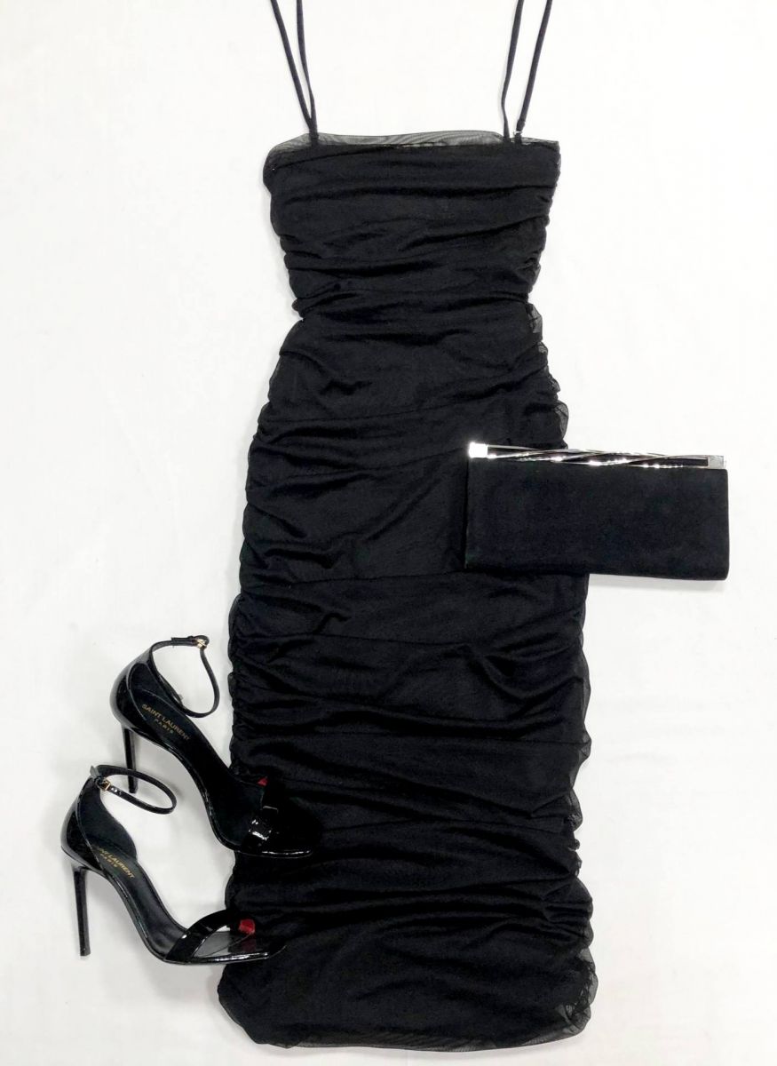 Платье Twins Couture размер S цена 10 959 рубБосоножки Saint Laurent размер 39 цена 23 483 рубКлатч Ralph Laurent