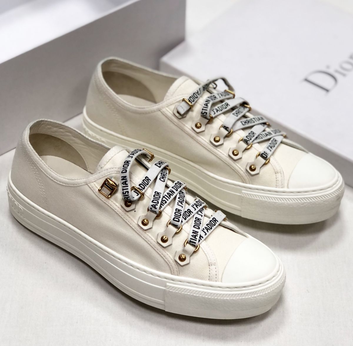 Кеды Christian Dior размер 39.5 цена 31 310 руб

