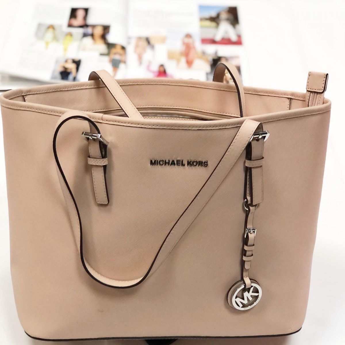 Сумка Michael Kors размер большой цена 10 770 руб 